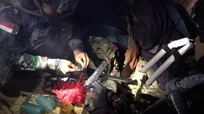 Pasukan Elite Kostrad Temukan Produk Top Yahudi Amerika di Markas OPM