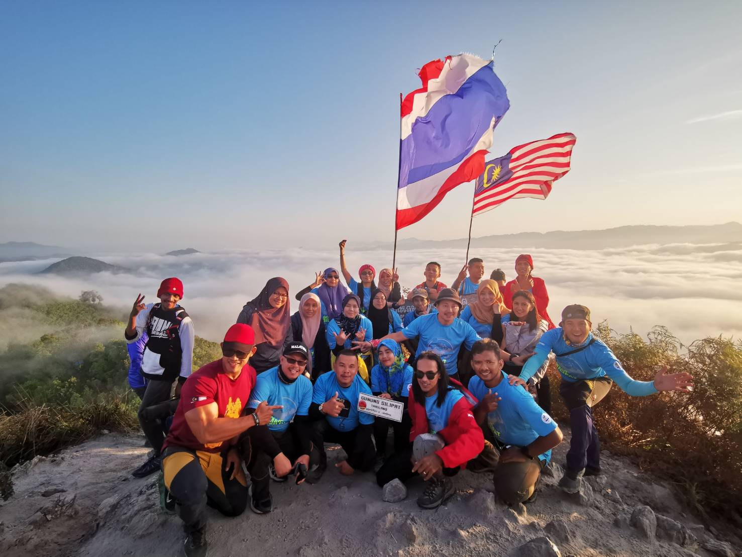 Masyarakat Thailand Selatan Dukung Pariwisata - Perdagangan di Betong