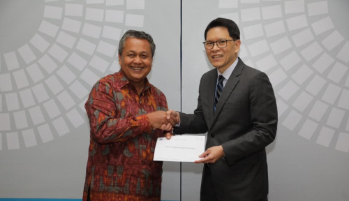 Bank Sentral Thailand Serahkan Bantuan untuk Lombok dan Sulteng