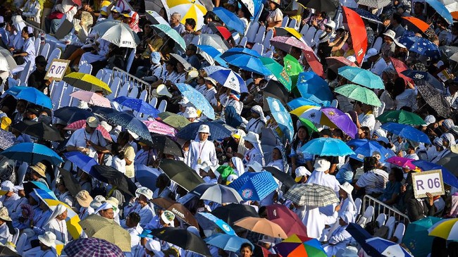 Warga Thailand Sambut Kedatangan Paus Fransiskus