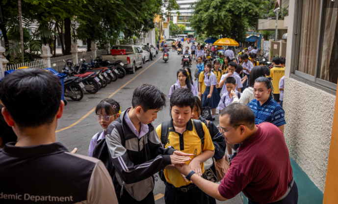 Ini Alasan Siswa Sekolah Thailand Selalu Berambut Cepak dan Tak Boleh Berwarna