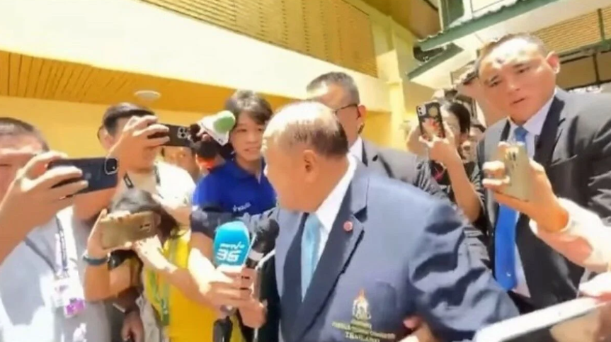 Pukul Jurnalis Cewek, Politisi Senior Thailand Ini Diselidiki