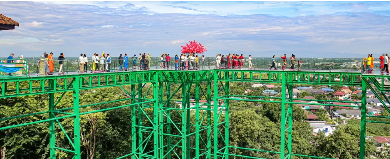 Thailand Miliki Skywalk Kaca Baru, Bisa Lihat Gunung Tertinggi di Thailand
